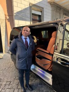 Why Limousine Services Are Ideal for Holiday Shopping in Rome 1 IMG 20251123 WA0014